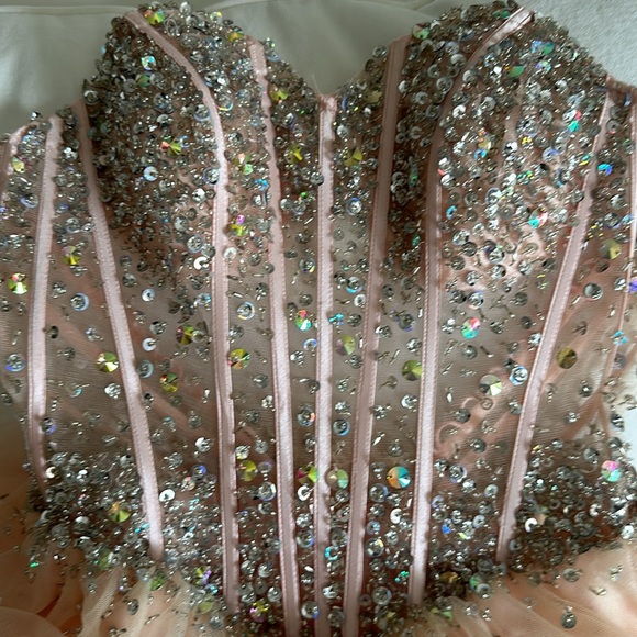 Sweetheart sheer sequin bodice with full tulle bottom - Picture 4 of 7